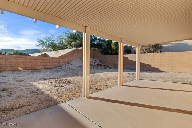 2715 Brinkley Manor Street, Laughlin, NV 89029