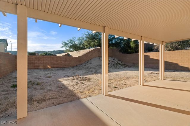 2715 Brinkley Manor Street, Laughlin, NV 89029