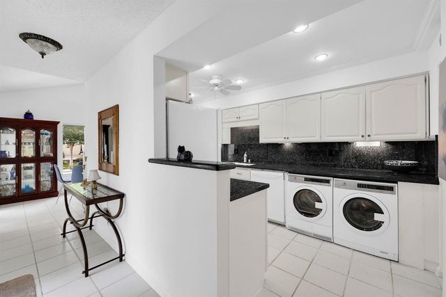 802 Summerwinds Lane, Jupiter, FL 33458