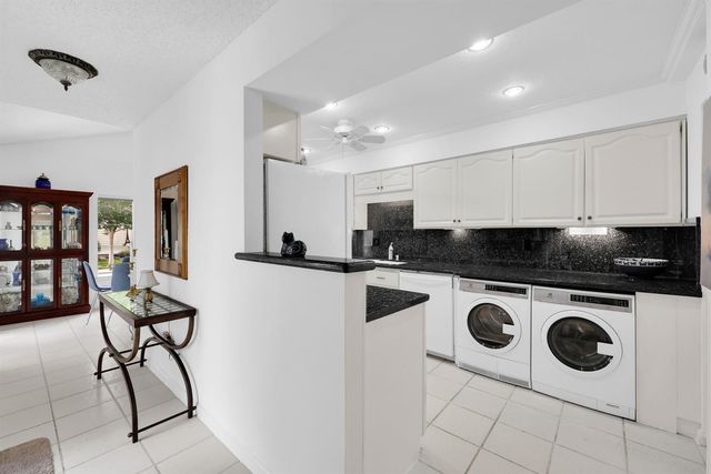 802 Summerwinds Lane, Jupiter, FL 33458