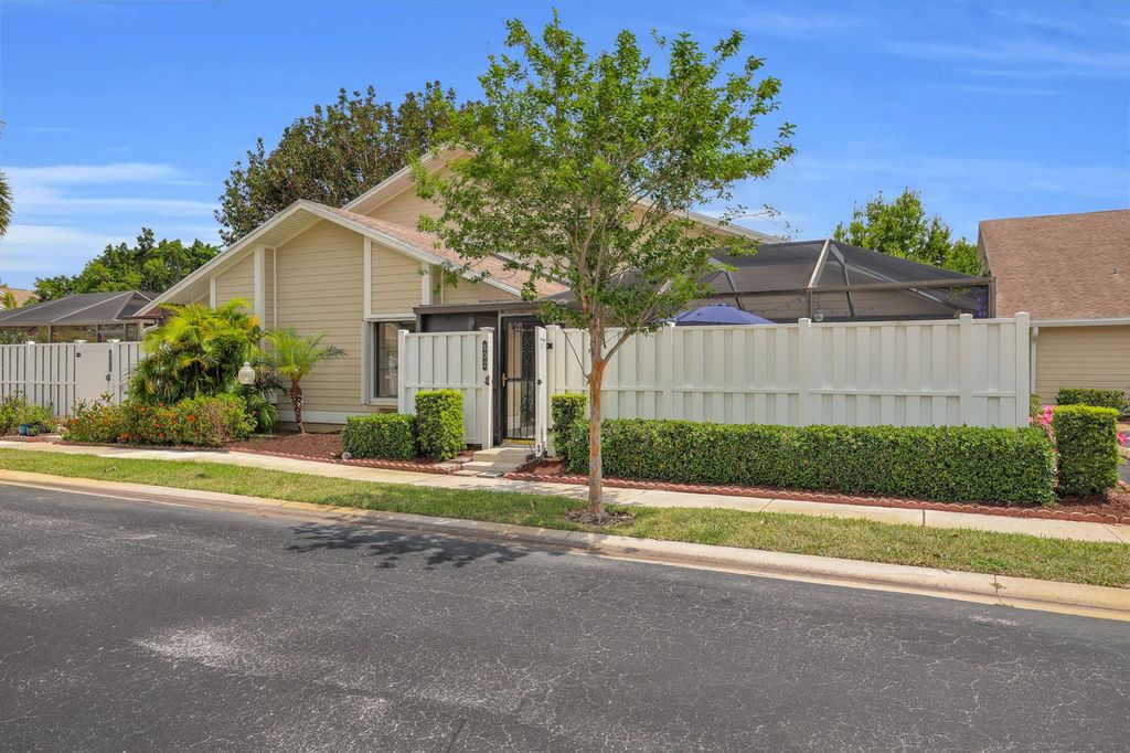 802 Summerwinds Lane, Jupiter, FL 33458