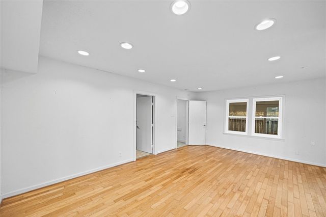 2438 Albans Road, Houston, TX 77005