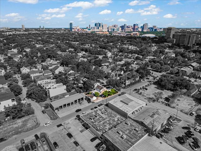 2438 Albans Road, Houston, TX 77005