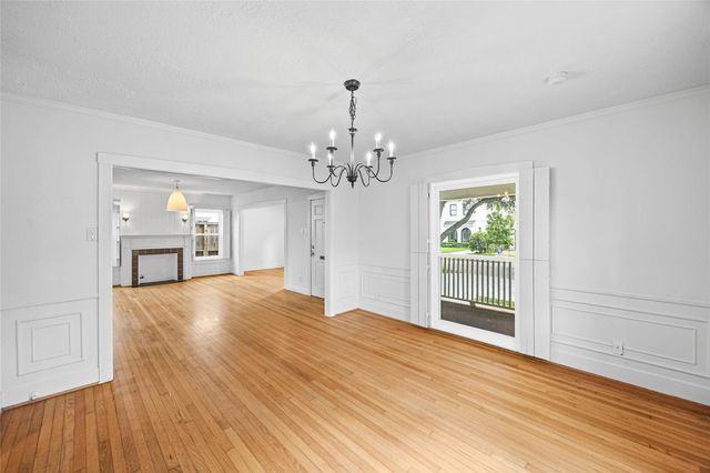 2438 Albans Road, Houston, TX 77005