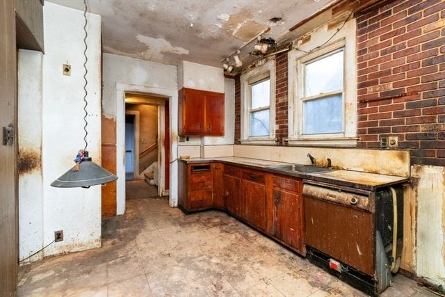 52 Southbourne Rd, Boston, MA 02130