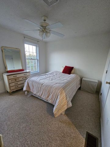 3 Pheasant Hollow, West Newbury, MA 01985
