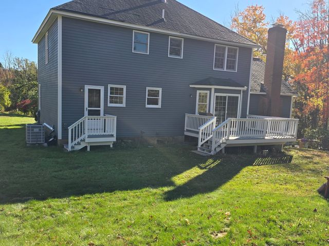 3 Pheasant Hollow, West Newbury, MA 01985