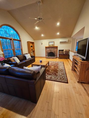3 Pheasant Hollow, West Newbury, MA 01985