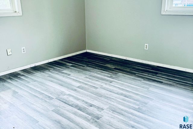 616 618 N Garfield Ave Avenue, Sioux Falls, SD 57104