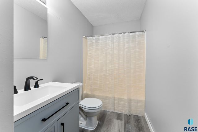 616 618 N Garfield Ave Avenue, Sioux Falls, SD 57104