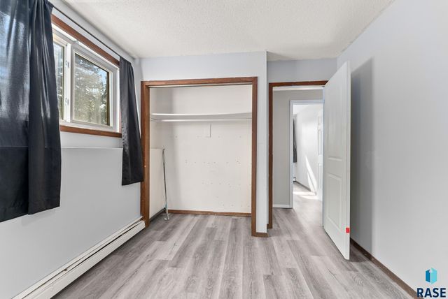 616 618 N Garfield Ave Avenue, Sioux Falls, SD 57104