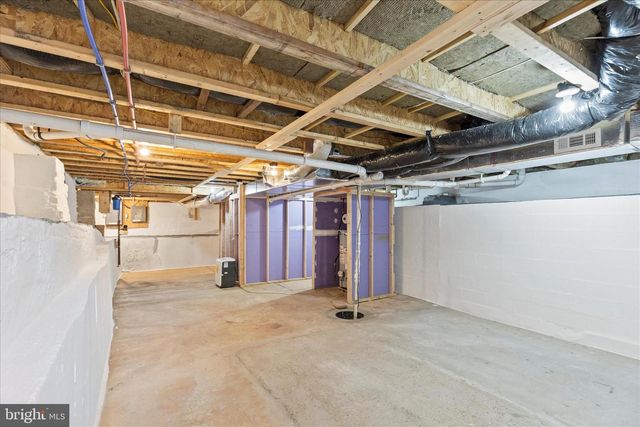 1443 W COLLEGE AVE, York, PA 17404