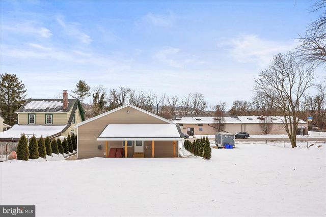 1443 W COLLEGE AVE, York, PA 17404