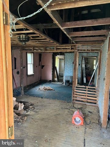 1443 W COLLEGE AVE, York, PA 17404