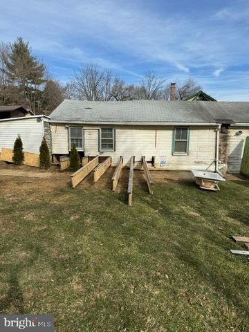 1443 W COLLEGE AVE, York, PA 17404