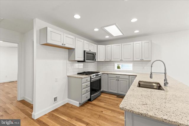 1443 W COLLEGE AVE, York, PA 17404