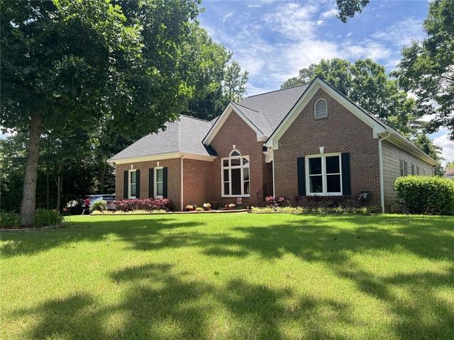 1801 Dorminey Court, Lawrenceville, GA 30043
