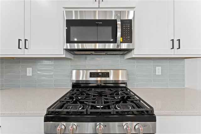 5907 SW Chiefs Avenue, Bentonville, AR 72713