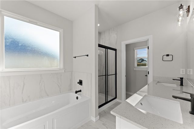 5907 SW Chiefs Avenue, Bentonville, AR 72713