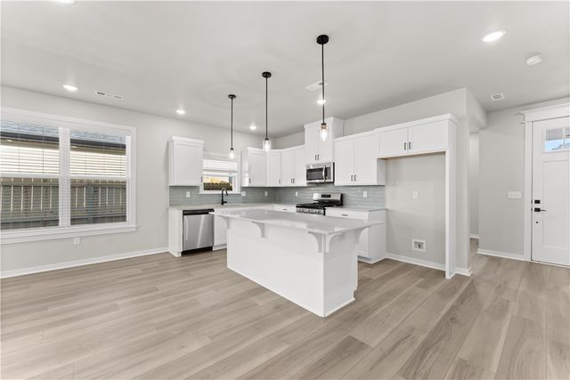 5907 SW Chiefs Avenue, Bentonville, AR 72713