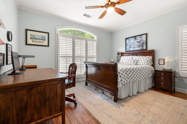 2142 LAKE PAGE DR, Collierville, TN 38017