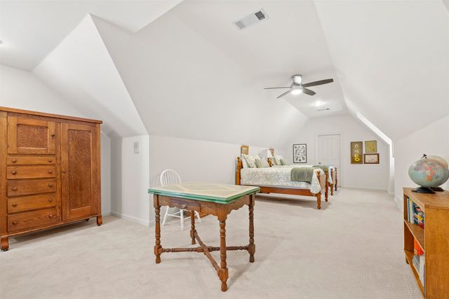 2142 LAKE PAGE DR, Collierville, TN 38017