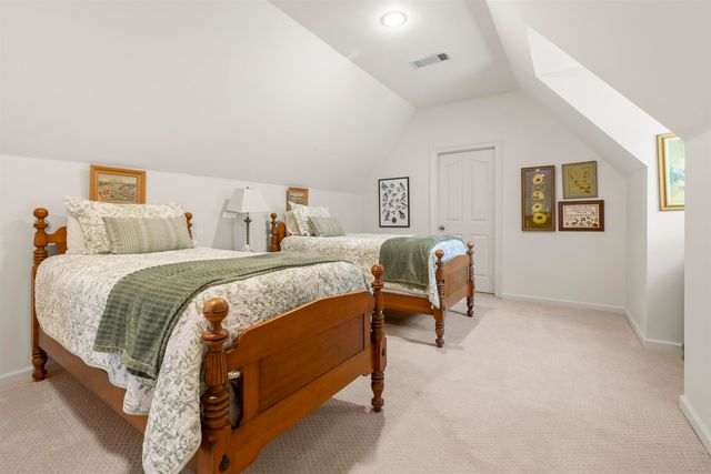 2142 LAKE PAGE DR, Collierville, TN 38017