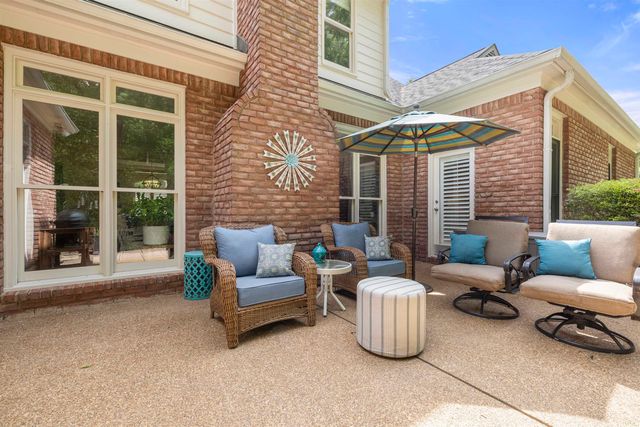 2142 LAKE PAGE DR, Collierville, TN 38017