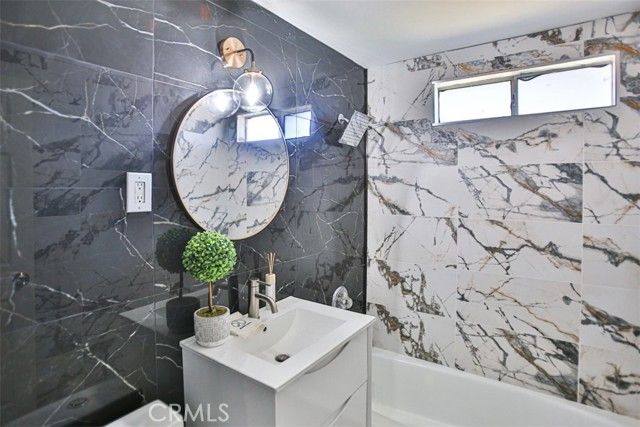 2540 W Picadilly, Anaheim, CA 92801