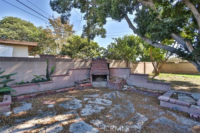 2540 W Picadilly, Anaheim, CA 92801