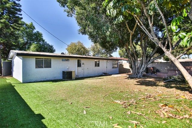 2540 W Picadilly, Anaheim, CA 92801