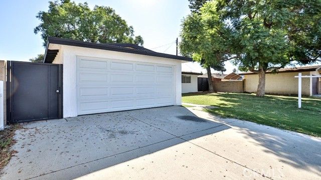 2540 W Picadilly, Anaheim, CA 92801