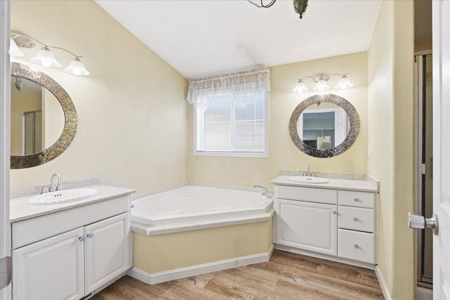 156 NW Wrightwood Circle, Grants Pass, OR 97526