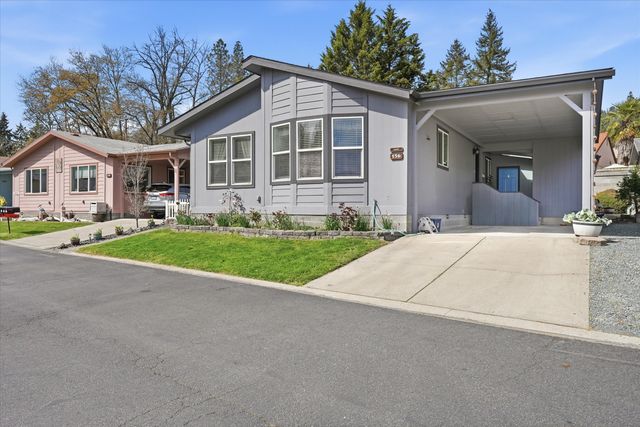 156 NW Wrightwood Circle, Grants Pass, OR 97526