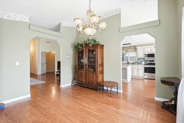 156 NW Wrightwood Circle, Grants Pass, OR 97526