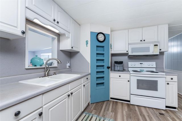 615 VIA CALA, Englewood, FL 34224