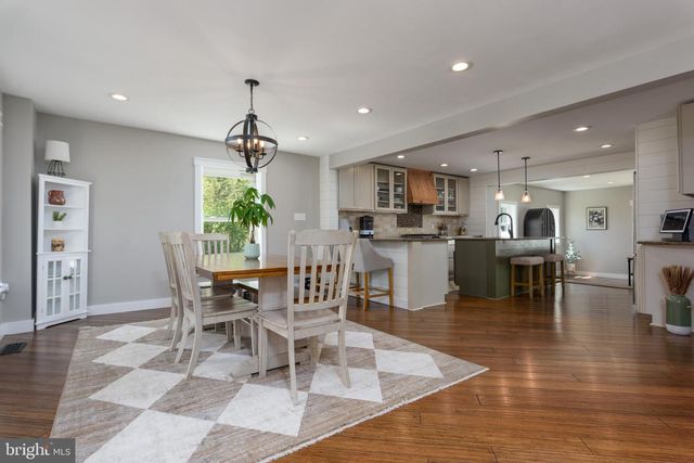 122 N 3RD ST, Bainbridge, PA 17502