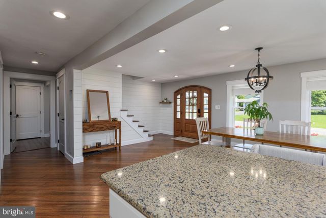 122 N 3RD ST, Bainbridge, PA 17502