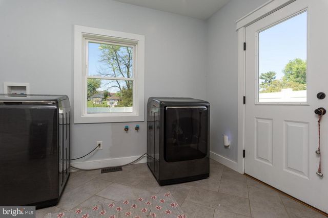 122 N 3RD ST, Bainbridge, PA 17502