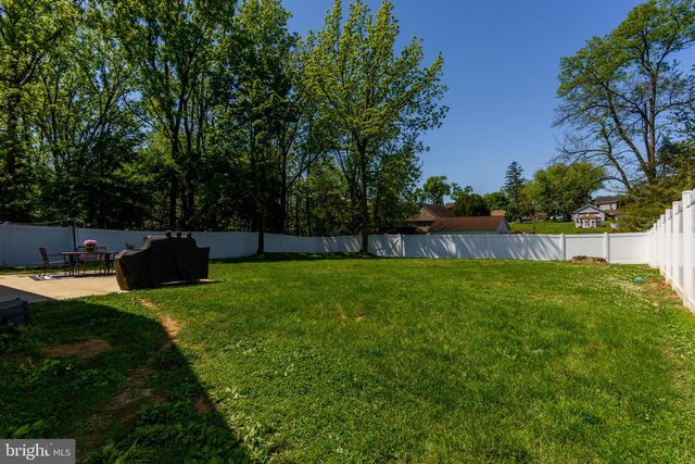 122 N 3RD ST, Bainbridge, PA 17502