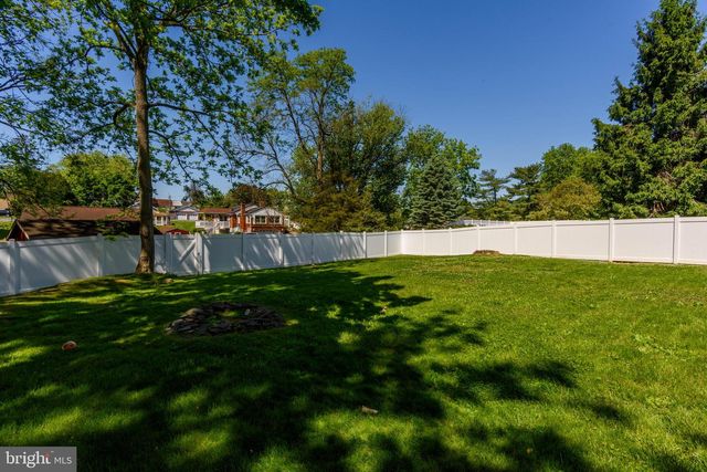 122 N 3RD ST, Bainbridge, PA 17502