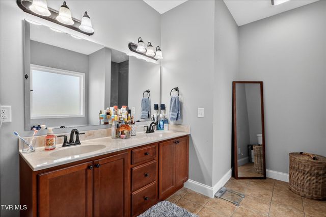 512 Cameron Court, Jonesborough, TN 37659