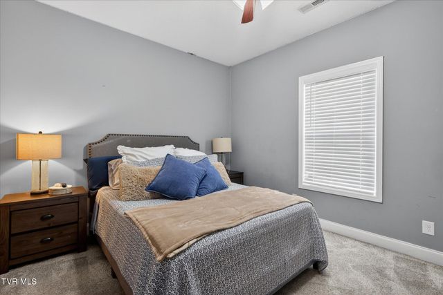 512 Cameron Court, Jonesborough, TN 37659