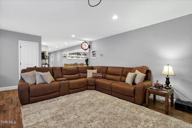 512 Cameron Court, Jonesborough, TN 37659