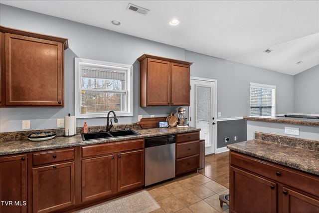 512 Cameron Court, Jonesborough, TN 37659