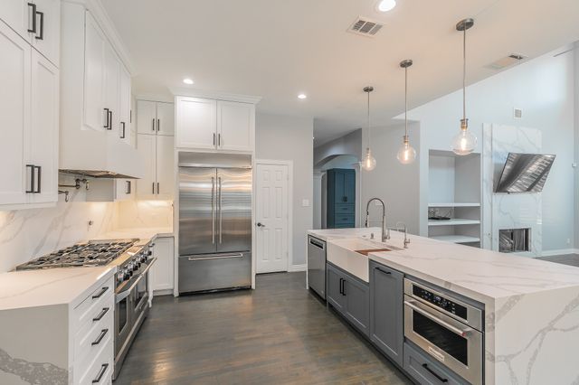 2305 Beacon Hill Drive, Keller, TX 76248