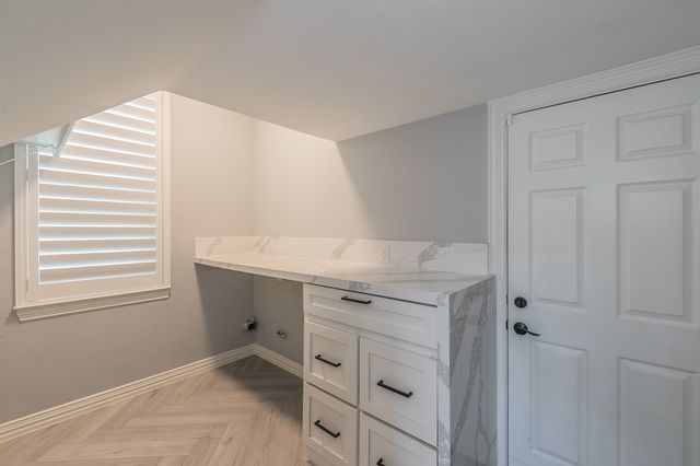 2305 Beacon Hill Drive, Keller, TX 76248