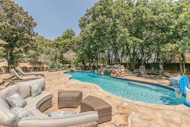 2305 Beacon Hill Drive, Keller, TX 76248