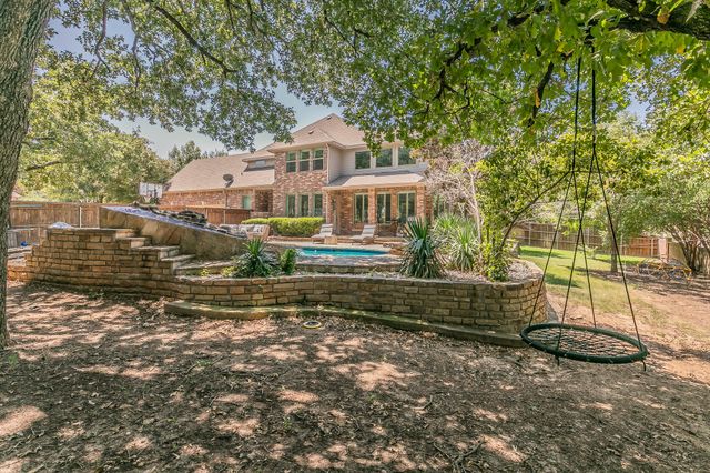 2305 Beacon Hill Drive, Keller, TX 76248