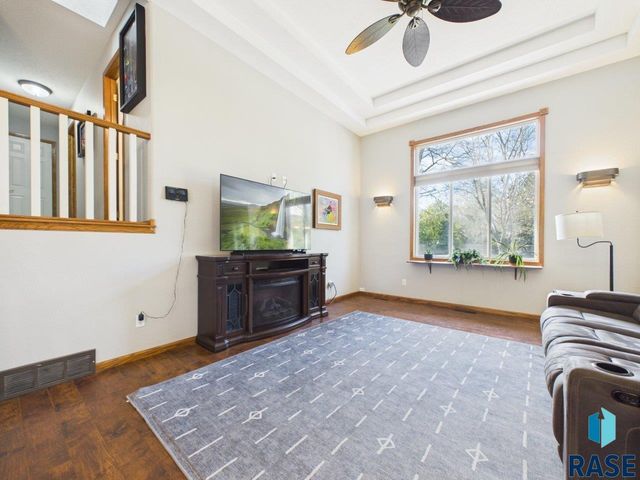 4040 S Brady Ct Court, Sioux Falls, SD 57103